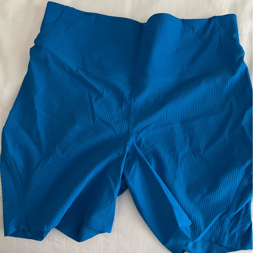 Lululemon Base Pace 6” shorts